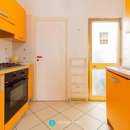 Square - Apartment