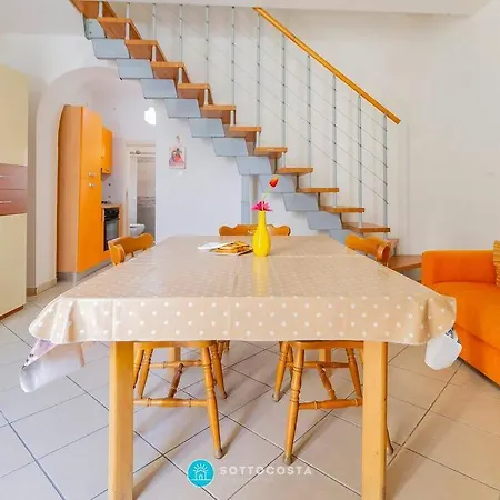 Square - Apartment *